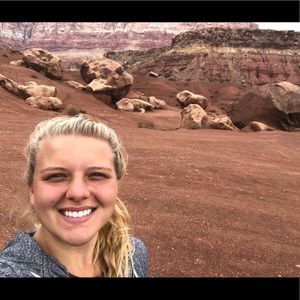 Meet your Posher, Kelsi